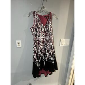 Formal floral Knee length Sleeveless White House Black Market Dress